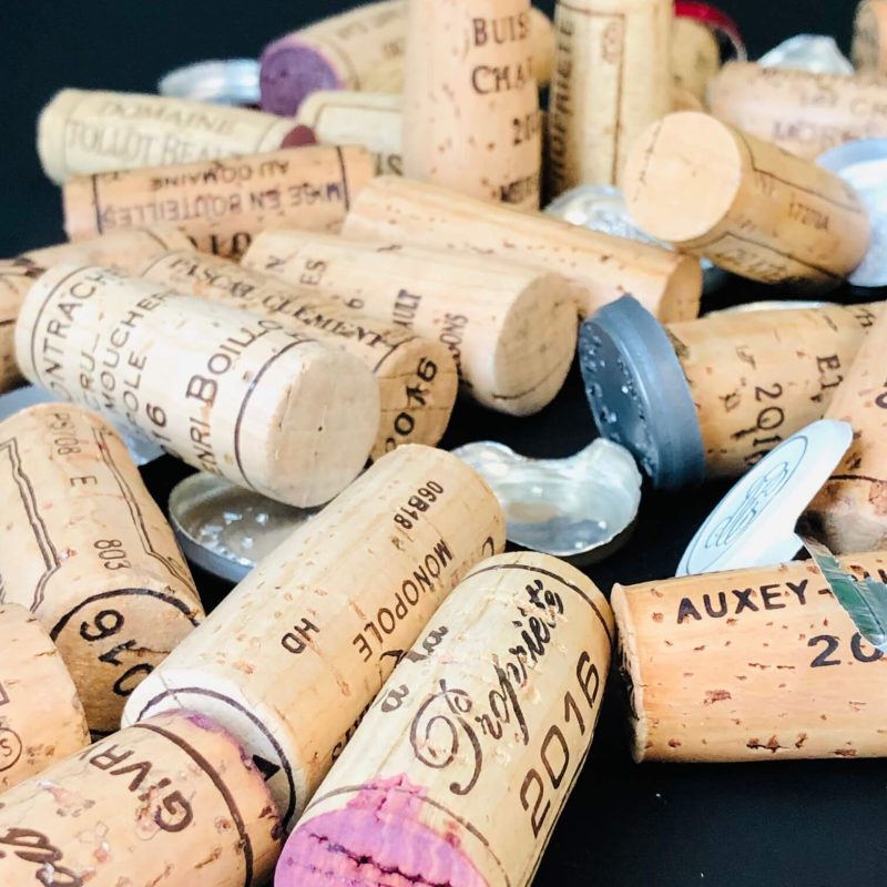 Det er tid for slipp av vin fra Burgund 2016. En tøff årgang værmessig som ga svært lite vin, men kvaliteten den er god og prisene høye. Her kan du lese om noen av mine favoritter i de ulike priskategoriene som lanseres 8. februar 2019.